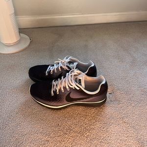 Nike zoom Pegasus 34 size 11.5